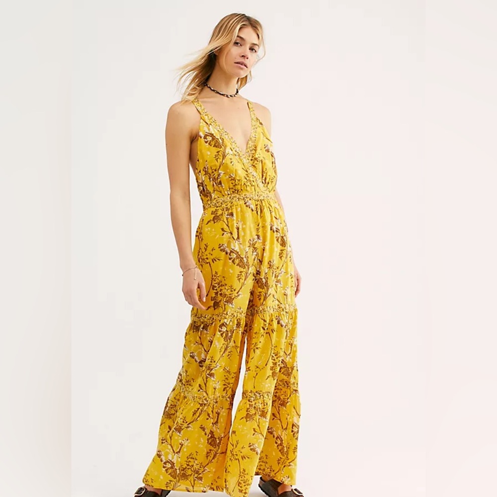Free People Caicos Jumpsuit in Yellow Floral Combo Sz M